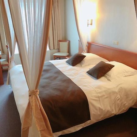 וורנה Hotel Driekoningen מראה חיצוני תמונה